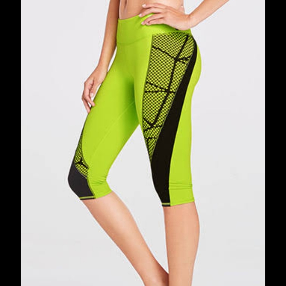 Fabletics Capri leggings bright green
